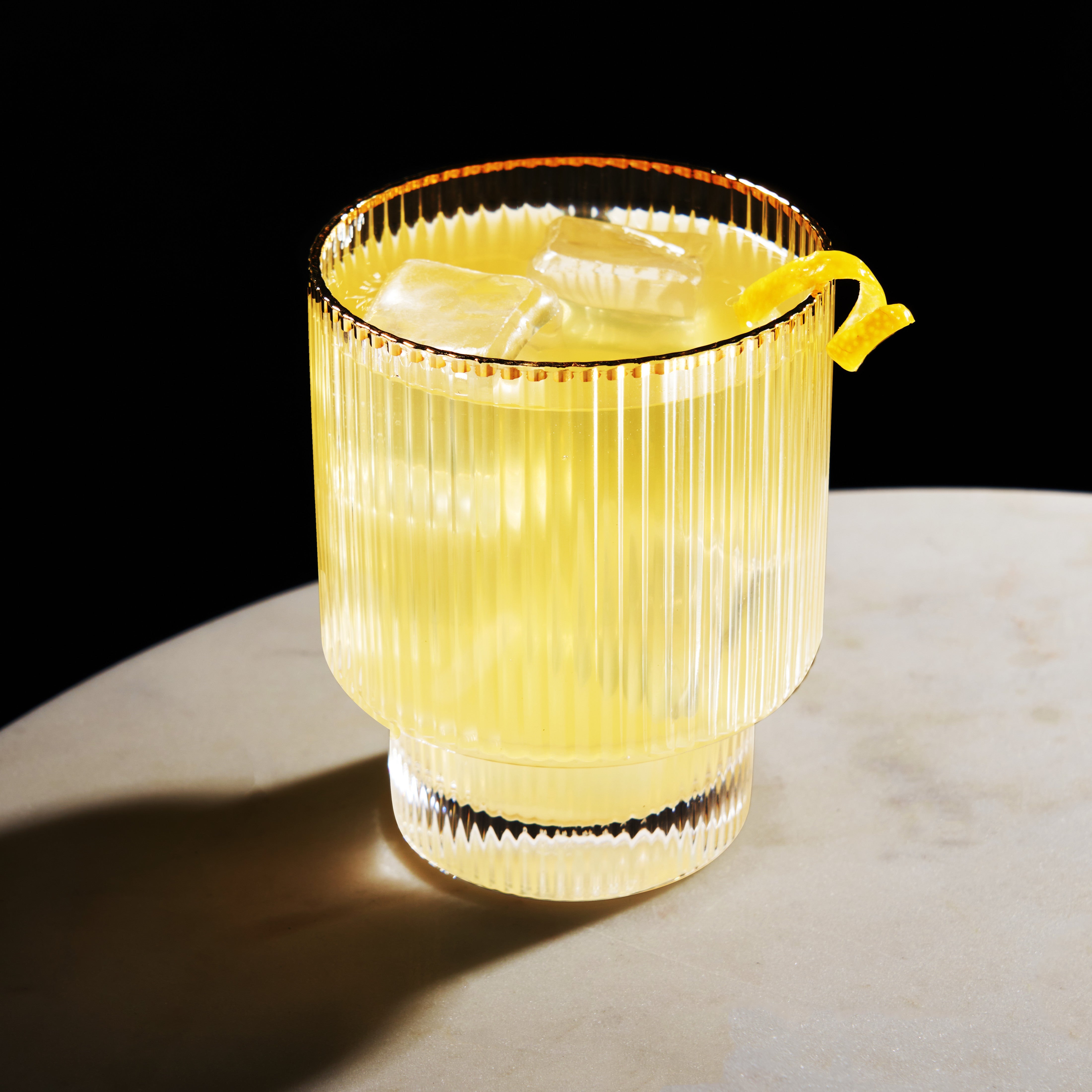 Viski Meridian Coupe Glasses - Thumbnail 3