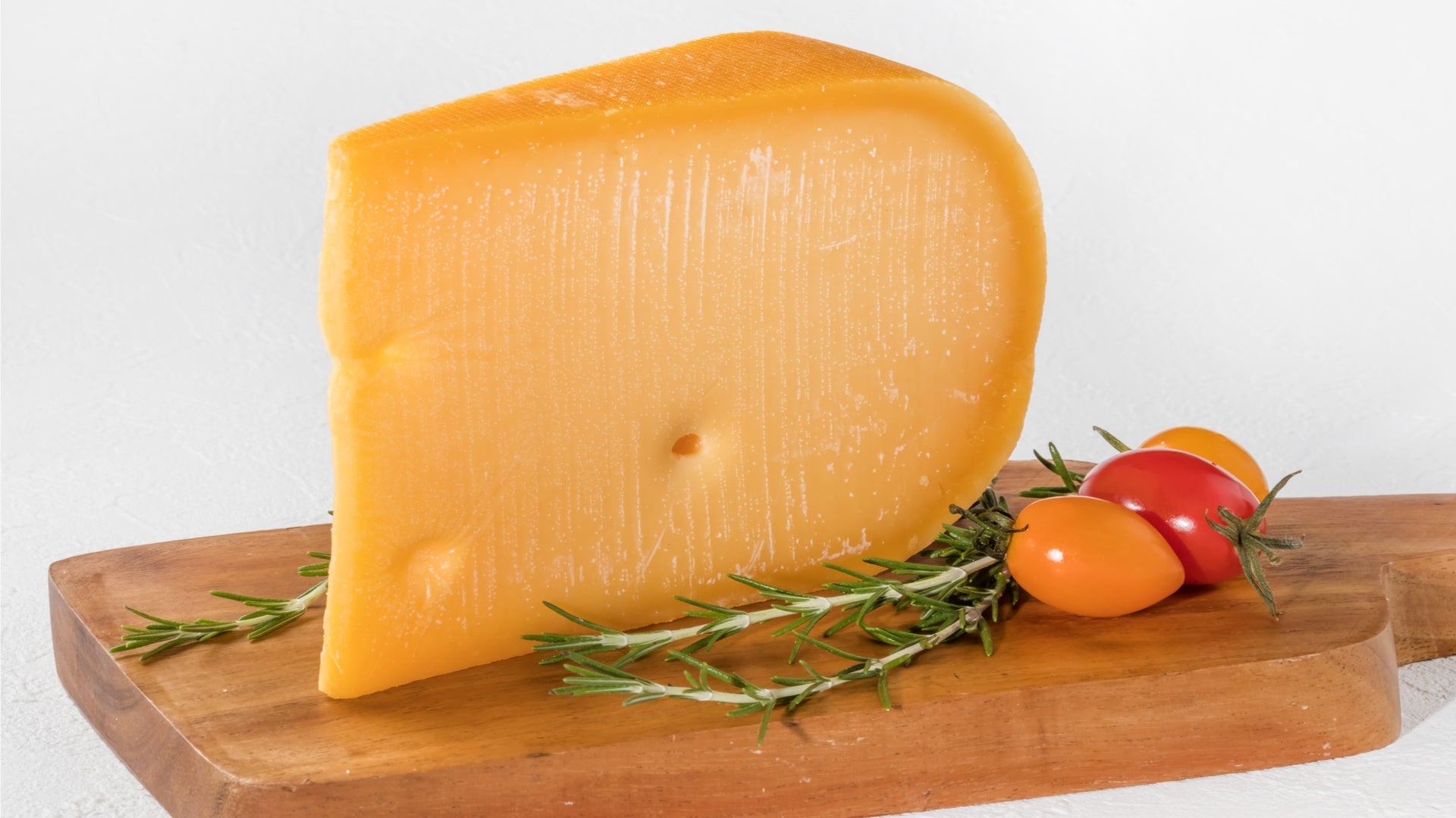 Cheese - Gouda 5 Year 8 oz